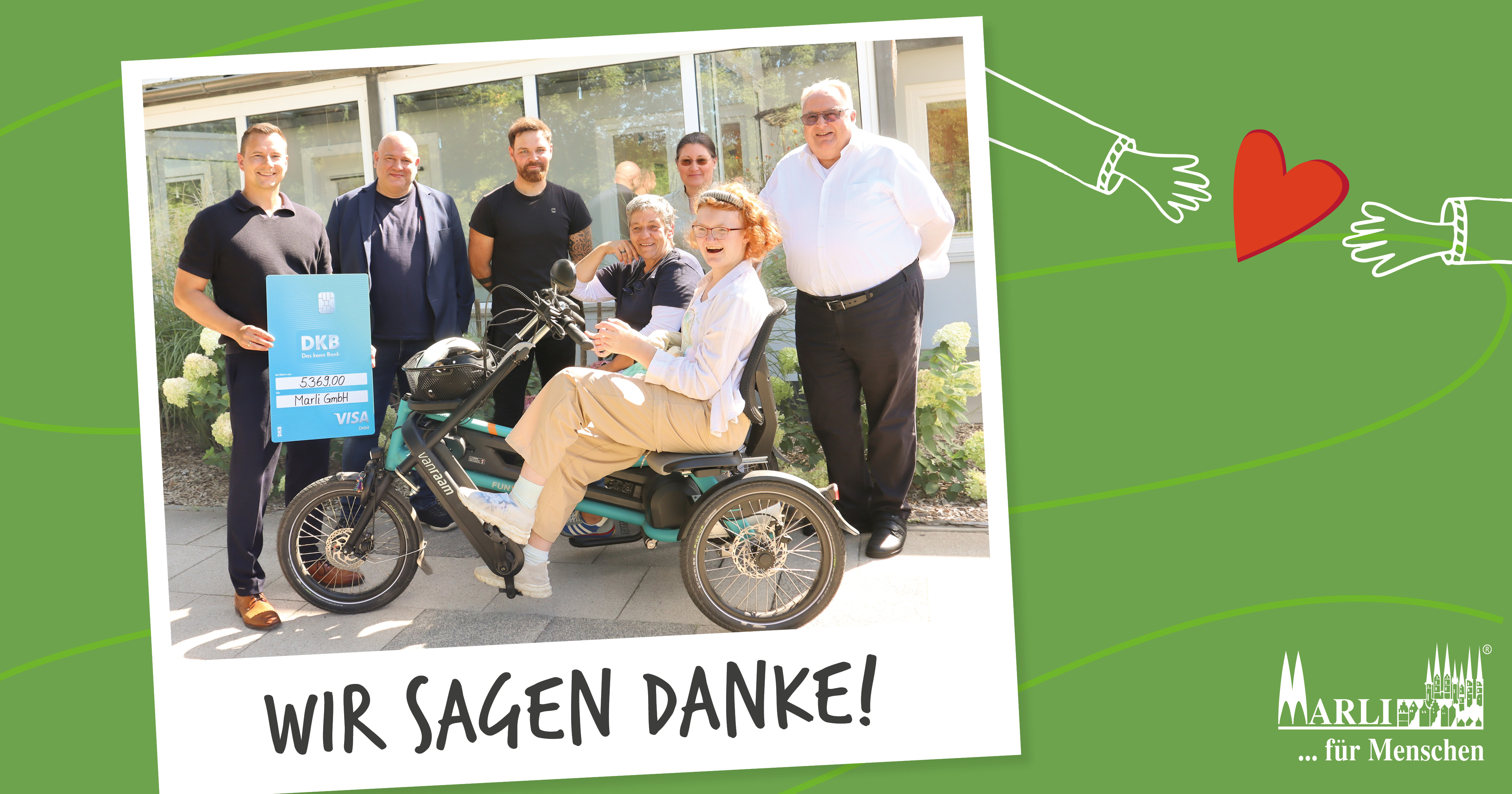 Spenden&uuml;bergabe f&uuml;r ein Tadem f&uuml;r die Tagesf&ouml;rderst&auml;tte